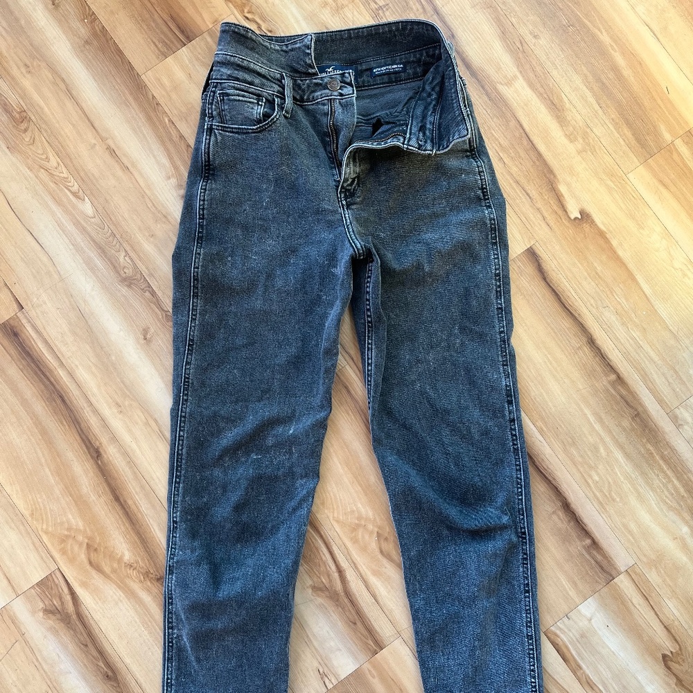 Abercrombie High Waisted Mom Jeans